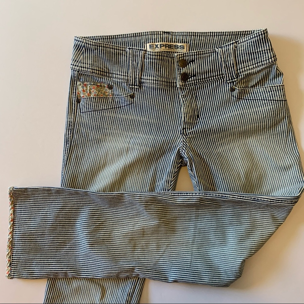 Sz 7/8 Vintage Express jeans with floral detail